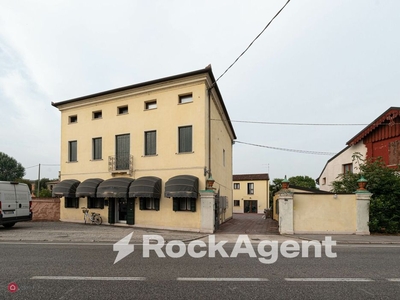 Stabile / Palazzo in Vendita in Via Giacomo Matteotti a Dolo