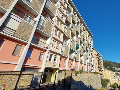 Appartamento in Vendita in Via Posalunga a Genova