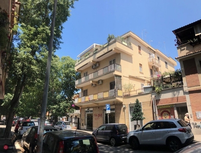Appartamento in Vendita in Via Sarsina 107 a Roma