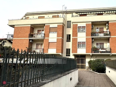Appartamento in Vendita in Via Squillace 23 a Roma