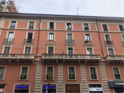 Appartamento in Vendita in Viale Bligny a Milano
