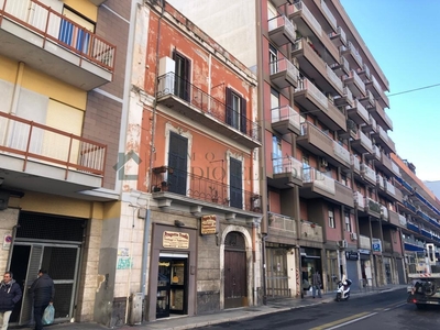 Trilocale in VIA FRANCESCO CRISPI 210, Bari, 1 bagno, 82 m², 1° piano