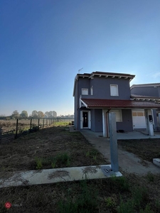 Casa Bi/Trifamiliare in Vendita in Via Fratelli Cervi 31 /A a Camponogara