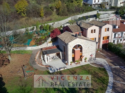 Esclusiva villa in vendita Piazza Alessandro Rossi, Schio, Vicenza, Veneto