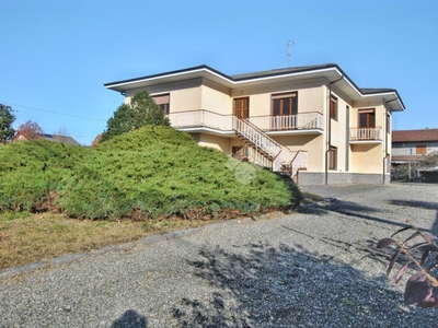 Villa in vendita a Borgo D'Ale