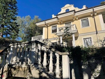 Villa in Vendita in Strada dai Ronchi ai Cunioli Alti 120 a Torino