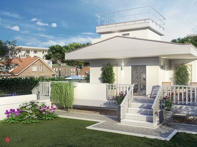 Villa in Vendita in Via Petrizzi 35 a Roma