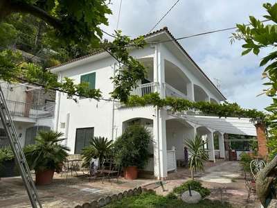 villa indipendente in vendita a Amalfi