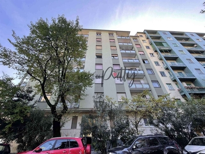 Appartamento in affitto a Milano Gambara