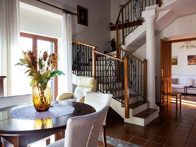 Appartamento in Vendita a Catanzaro, 160'000€, 202 m²