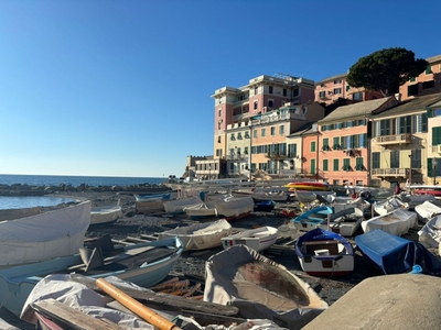 Appartamento in Via Bartolomeo Chighizola, Genova, 6 locali, 1 bagno