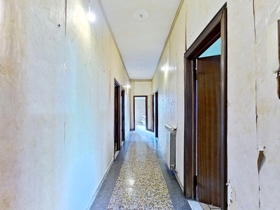 Appartamento in Via Francesco Bulgarini, Tivoli, 2 bagni, 100 m²