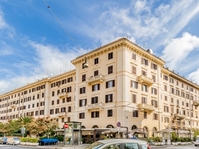 Appartamento in Via Gaetano Donizetti, Roma, 1 bagno, 148 m², 2° piano