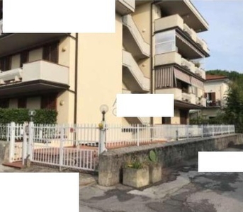 Appartamento - Trilocale a Montecatini-Terme