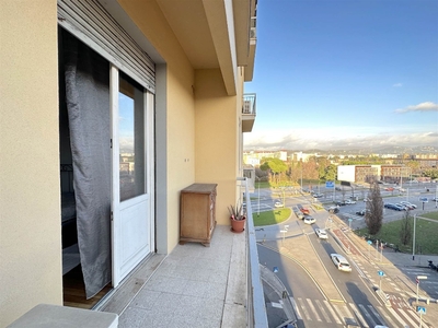 Bilocale a Firenze, 1 bagno, arredato, 52 m², 5° piano, ascensore