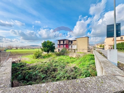 Casa indipendente in Via Schiavetti, San Felice a Cancello, 6 locali