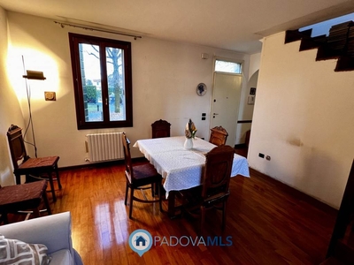 Casa singola in vendita a Padova Altichiero