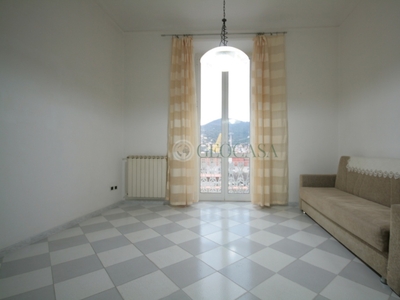 Quadrilocale a La Spezia, 1 bagno, 85 m², 3° piano, aria condizionata