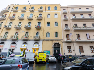Quadrilocale con terrazzo in via gabriele d'annunzio 65, Catania