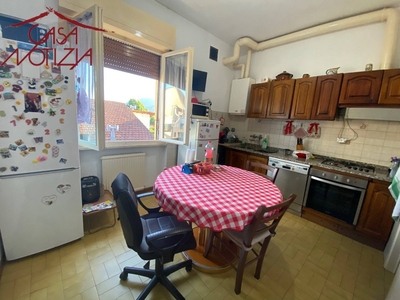 Quadrilocale in Via di san donato, Lucca, 1 bagno, con box, 80 m²