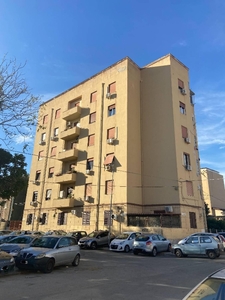 Quadrilocale in VIA Montalbo 243/A, Palermo, 1 bagno, 110 m², 1° piano