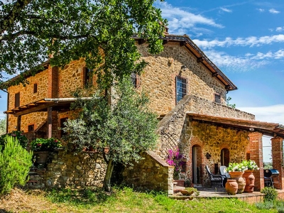 Rustico casale in vendita a Bucine Arezzo Duddova