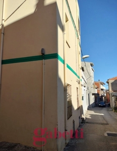 Trilocale in Via Piemonte 88, Siniscola, 1 bagno, 66 m², 1° piano