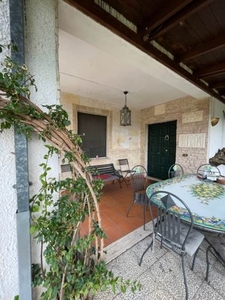 Villa a Bucchianico, 5 locali, 2 bagni, giardino privato, 276 m²