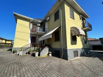 Villa in vendita a Vigevano Pavia