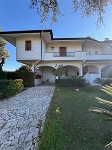 Villa - Quadrifamiliare a San Felice Circeo