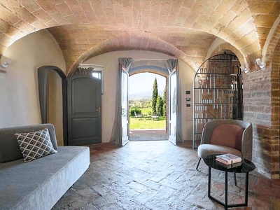 Affascinante casale a Santa Maria A Monte con piscina