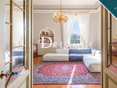 Appartamento di lusso di 334 m² in vendita Lungarno Vespucci 45, Firenze, Toscana