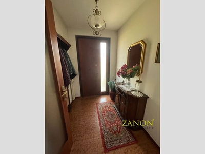 Appartamento in Vendita a Gorizia, zona San Rocco, 179'000€, 130 m²