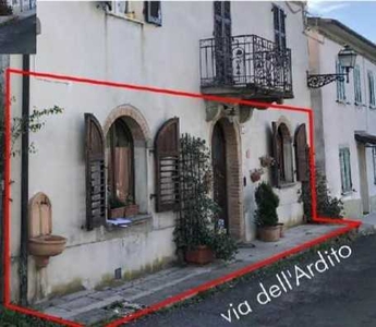 Appartamento in Vendita a Villafranca in Lunigiana Via dell' Ardito