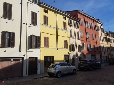 Appartamento in Vendita in Borgo Parente a Parma