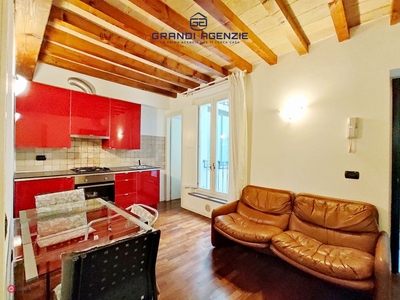 Appartamento in Vendita in Borgo San Biagio a Parma