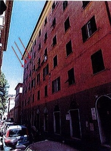 Appartamento in Vendita in Carlo Goldoni 2 a Genova