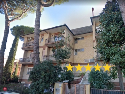 Appartamento in Vendita in Via al Quarto Miglio a Roma