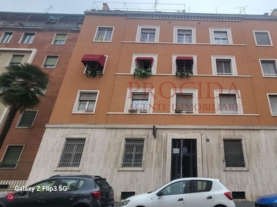 Appartamento in Vendita in Via Alessandro Antonelli 6 a Milano