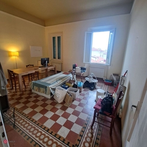 Appartamento in Vendita in Via Antonio Squarcialupi 10 a Firenze
