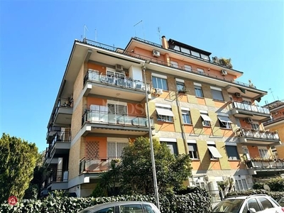 Appartamento in Vendita in Via Bra a Roma