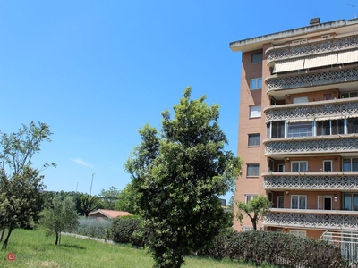 Appartamento in Vendita in Via carlo bernari a Roma
