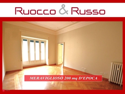 Appartamento in Vendita in Via CROCCO a Genova