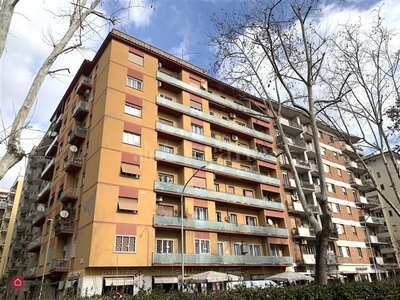 Appartamento in Vendita in Via Ermenegildo Frediani a Roma