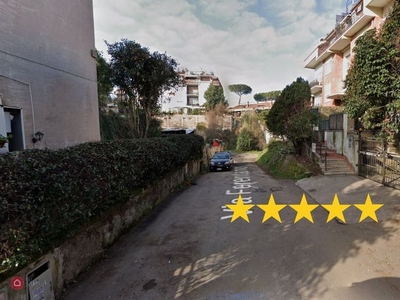 Appartamento in Vendita in Via Ferentano a Roma