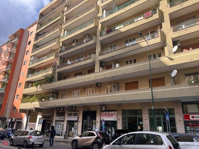 Appartamento in Vendita in Via Francesco Cilea 240 a Napoli