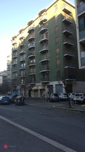 Appartamento in Vendita in Via Guglielmo degli Ubertini a Roma