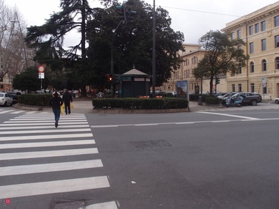 Appartamento in Vendita in Via Lorenzo Pareto a Genova