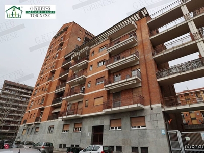 Appartamento in Vendita in Via Monte Cristallo 12 a Torino