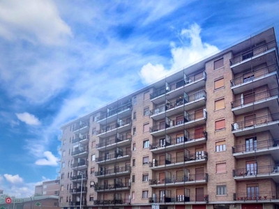 Appartamento in Vendita in Via Nino Oxilia 19 a Torino